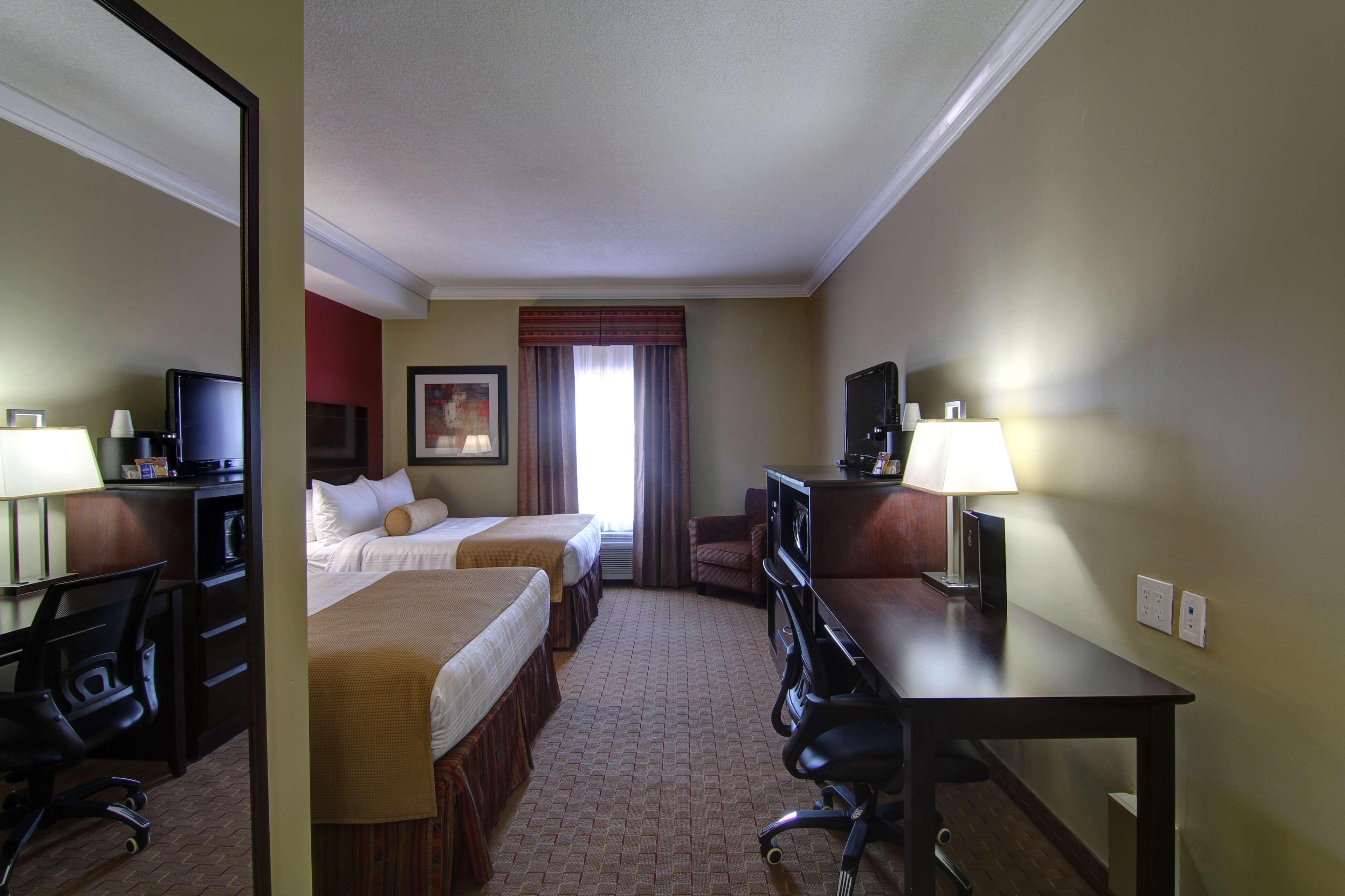 Best Western Plus Bowmanville Extérieur photo