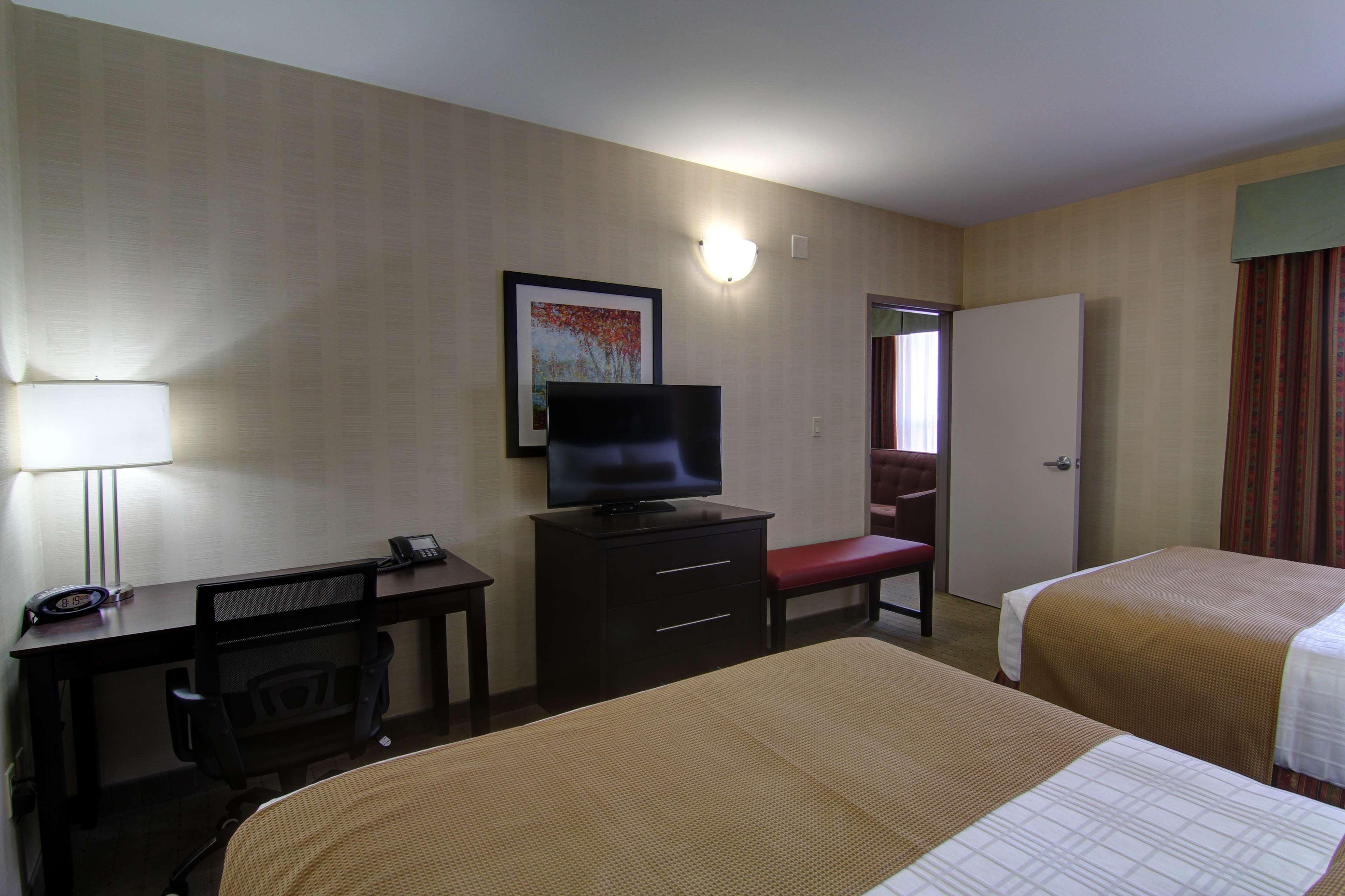 Best Western Plus Bowmanville Extérieur photo