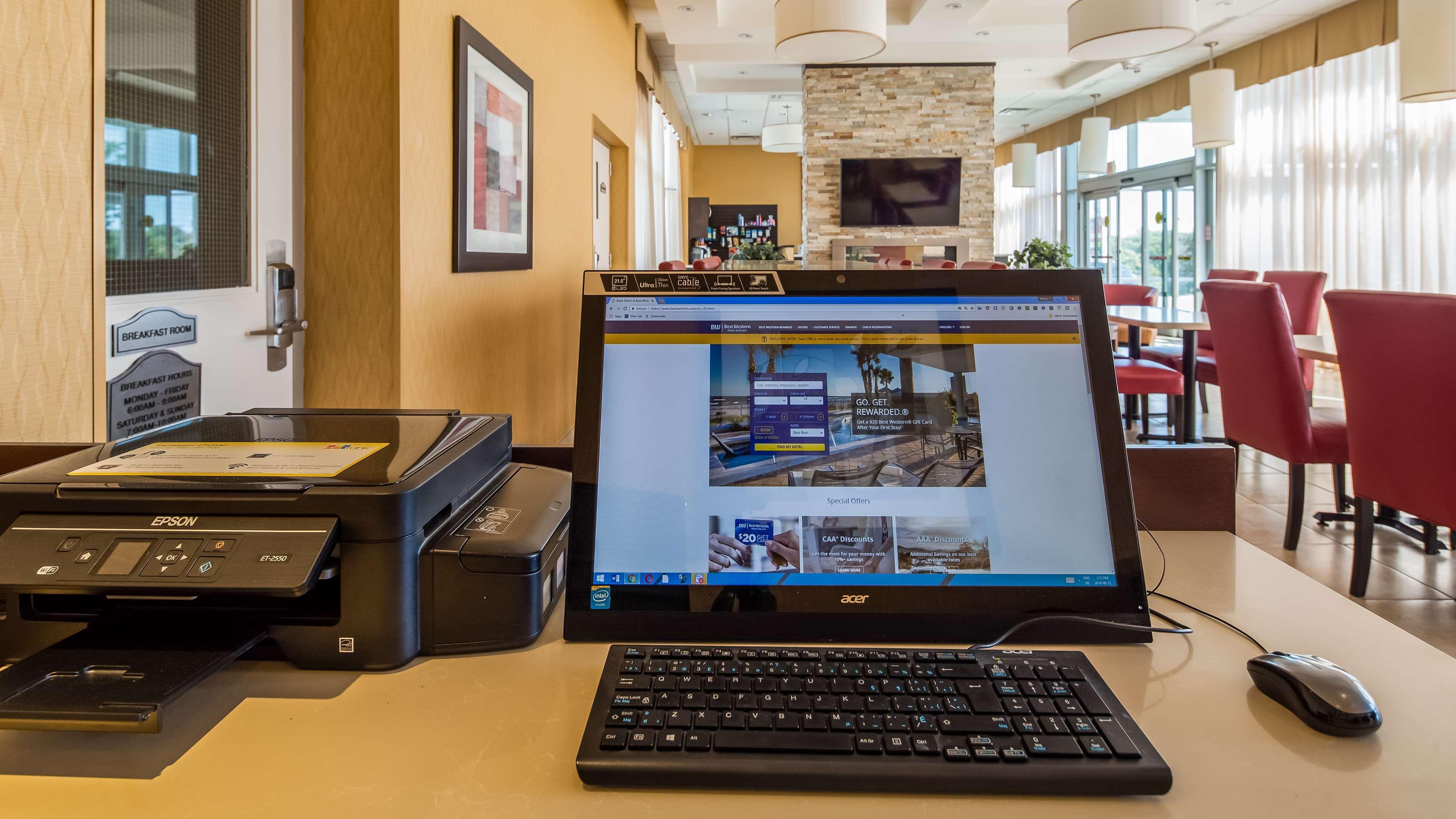 Best Western Plus Bowmanville Extérieur photo