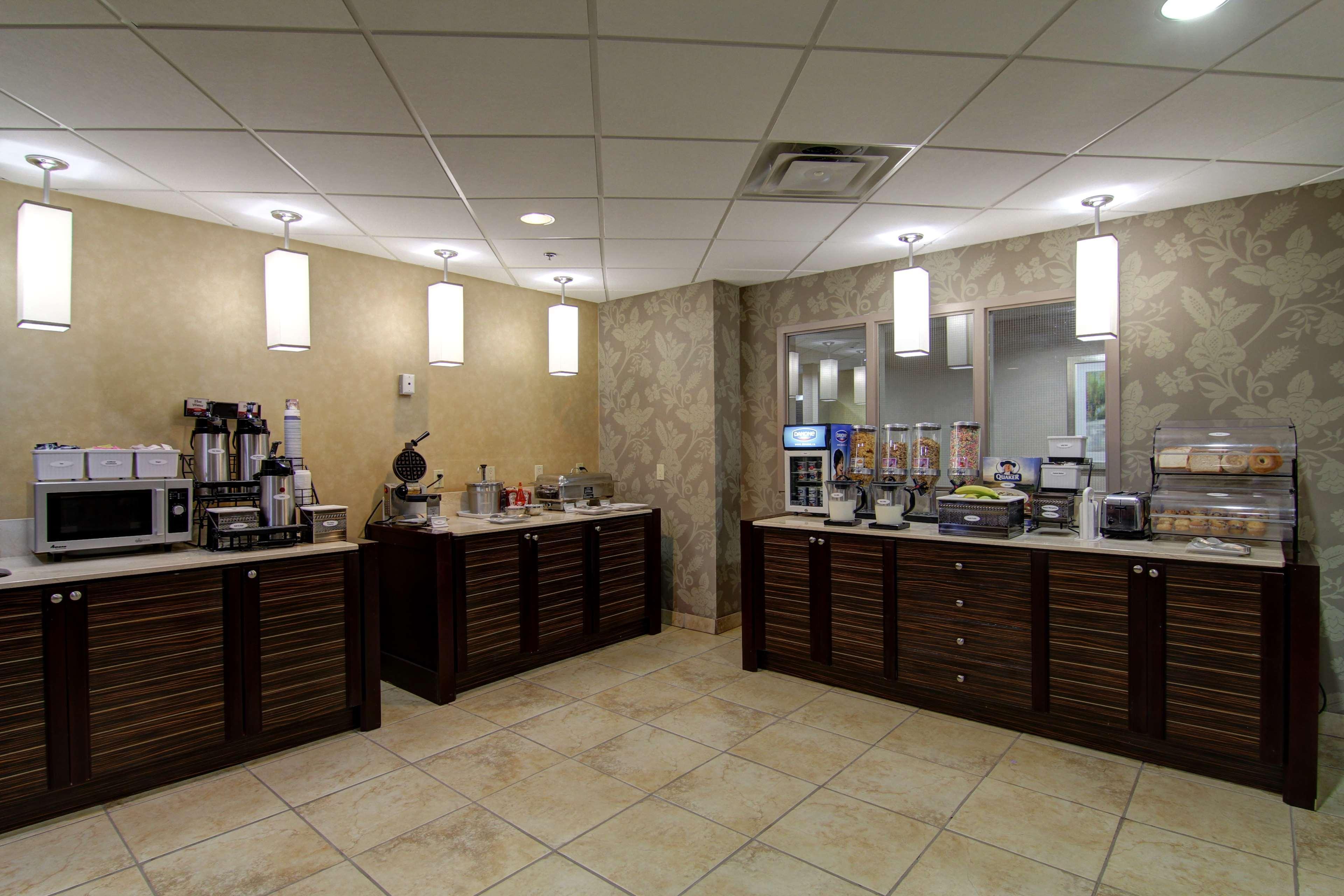 Best Western Plus Bowmanville Extérieur photo