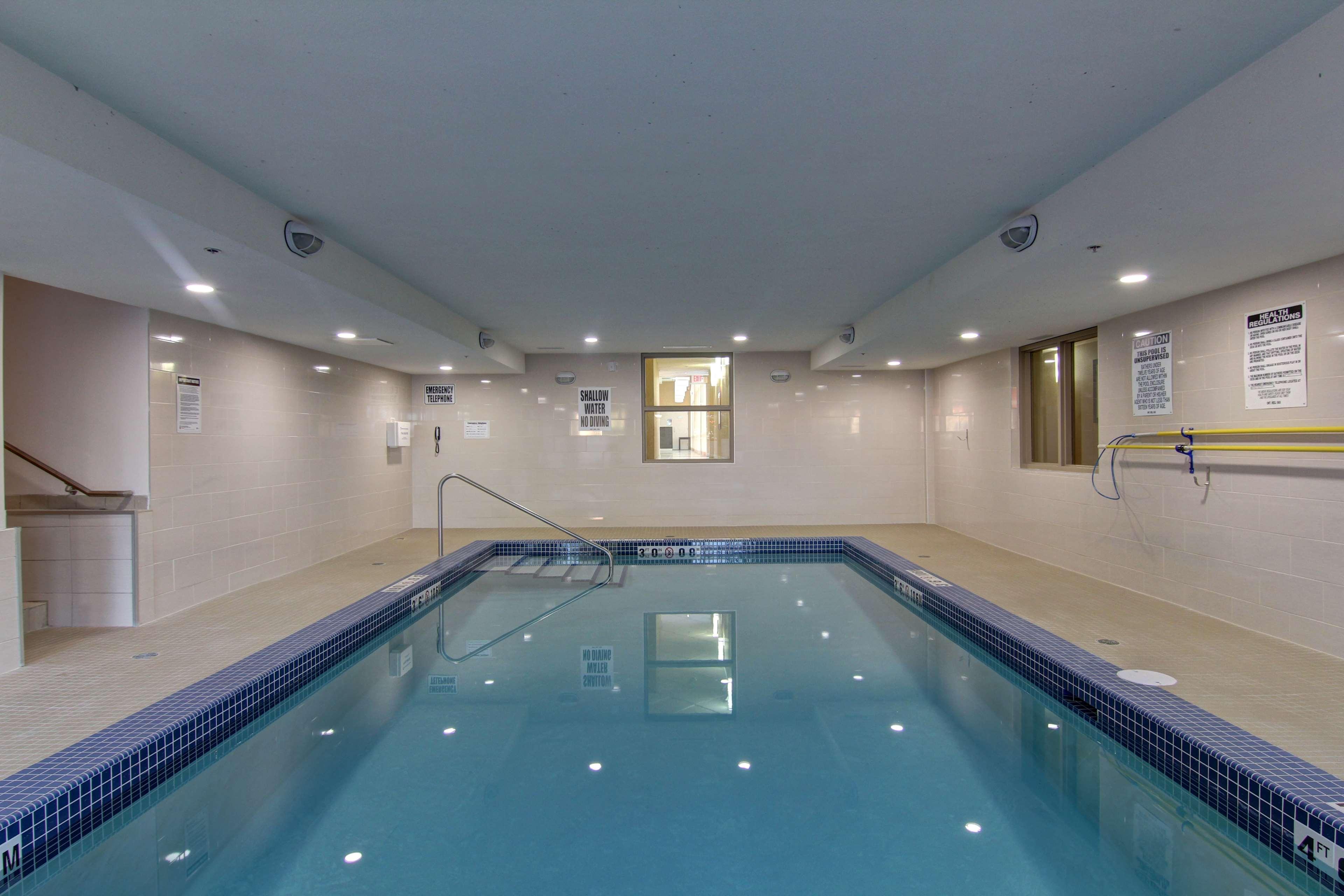 Best Western Plus Bowmanville Extérieur photo