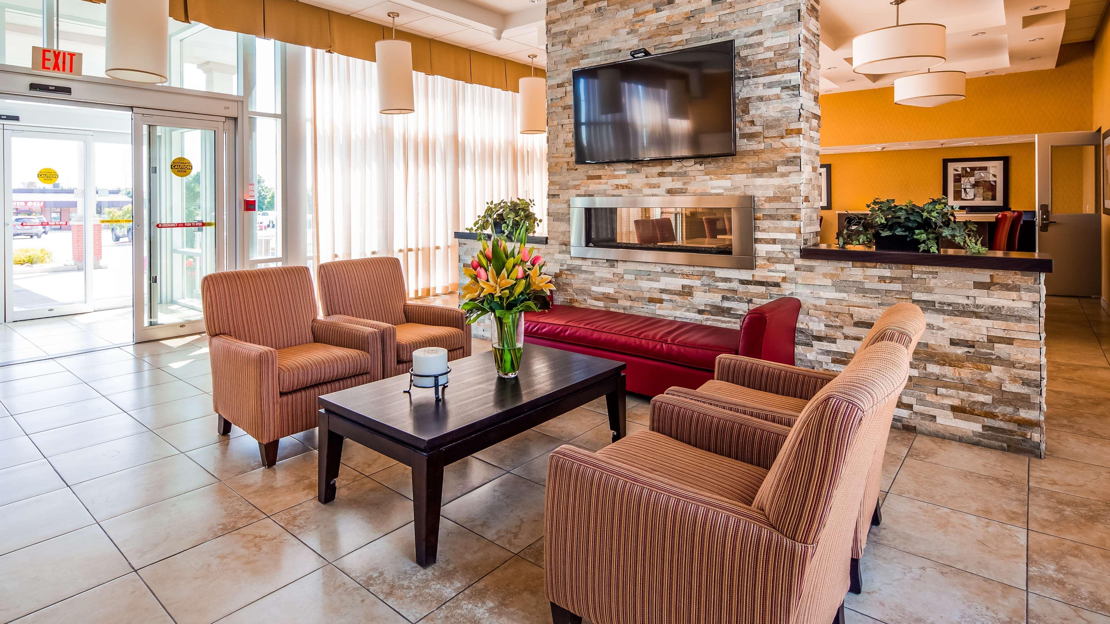 Best Western Plus Bowmanville Extérieur photo