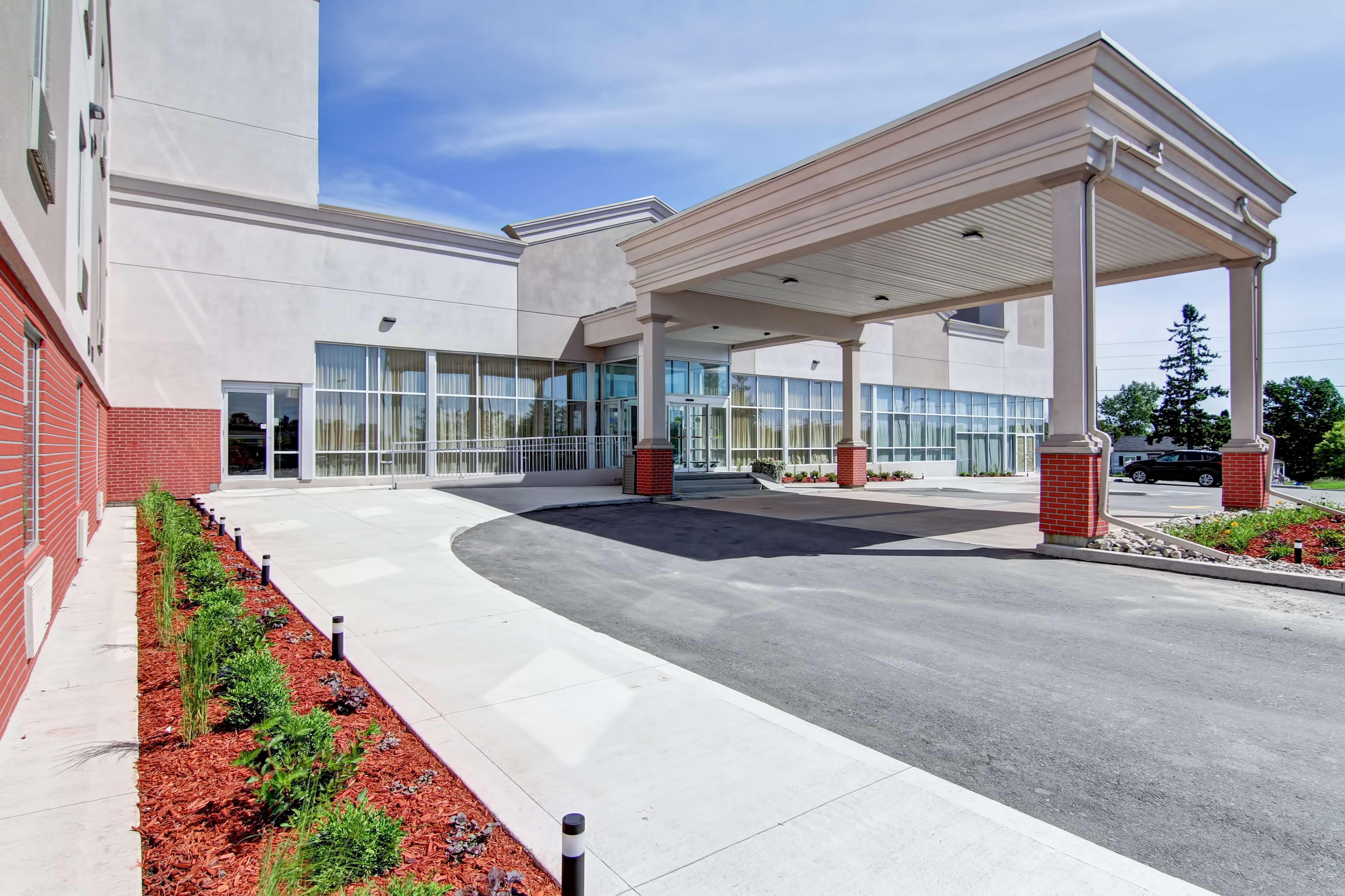 Best Western Plus Bowmanville Extérieur photo