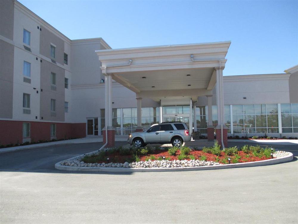 Best Western Plus Bowmanville Extérieur photo