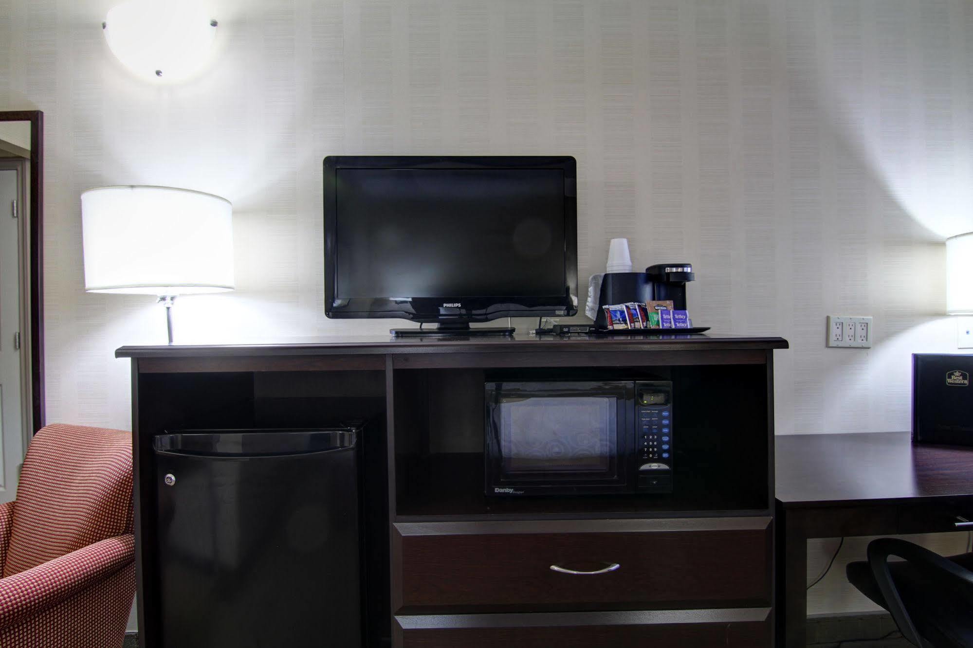 Best Western Plus Bowmanville Extérieur photo