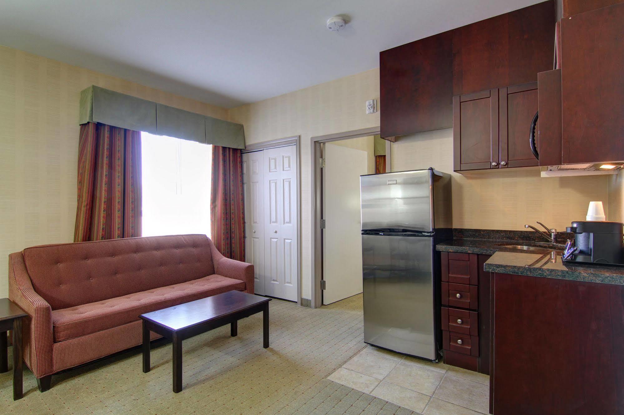 Best Western Plus Bowmanville Extérieur photo